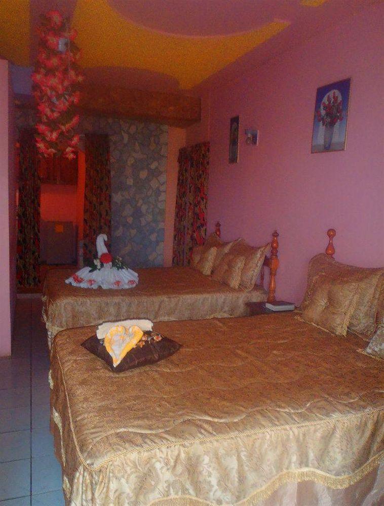 Cotton Tree Hotel Negril Buitenkant foto
